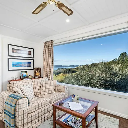 Bayview Valley Lodge Bed & Breakfast Whitianga Exterior photo