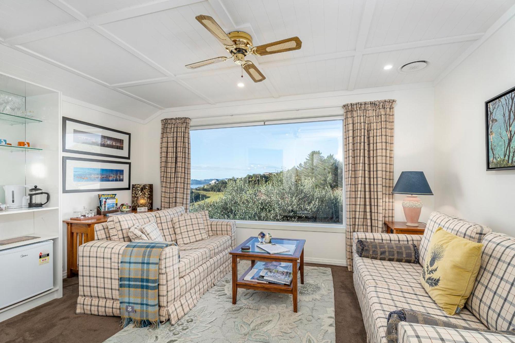 Bayview Valley Bed & Breakfast *
